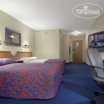 Red Roof Inn & Suites Cleveland - Elyria 