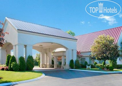 Hotelier's photos Comfort Inn Austintown 3*