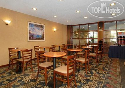 New photos from tourists Comfort Inn Cleveland Airport 3*