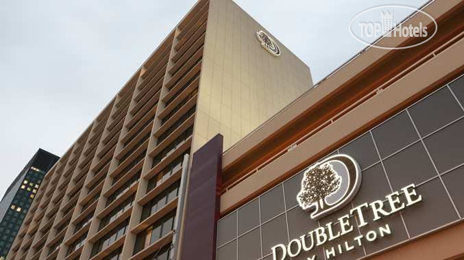 Hotelier's photos DoubleTree by Hilton Cleveland Downtown-Lakeside 4*