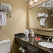 Ramada Plaza Columbus North Hotel and Conference Center 