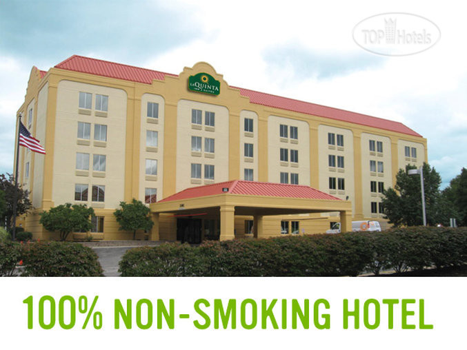 La Quinta Inn & Suites Cleveland Airport West