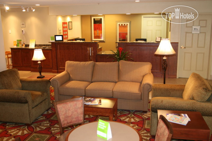 New photos from tourists La Quinta Inn & Suites Cleveland Airport West 3*