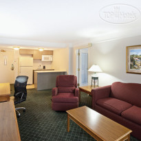 La Quinta Inn & Suites Cincinnati Sharonville 