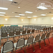 La Quinta Inn & Suites Cincinnati Sharonville 