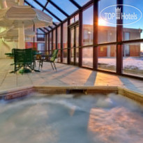 Holiday Inn Rochester Airport 