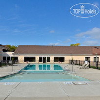 Best Western Plus Galleria Inn & Suites 