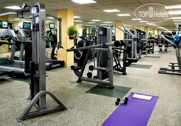 New photos from tourists Westchester Marriott 3*