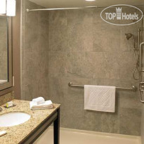 DoubleTree by Hilton Strathallan 