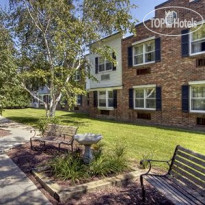 Clarion Hotel at the Century House 