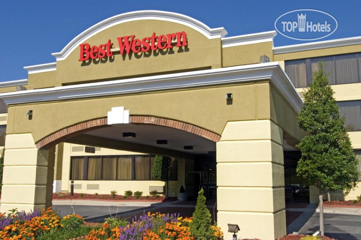 Hotel photo Best Western Plus Charlotte-Matthews 3*