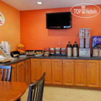 Super 8 Raleigh Столовая