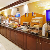 Holiday Inn Express Hotel & Suites Asheville-Biltmore Square Mall