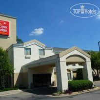 Econo Lodge Inn & Suites 