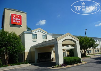 Econo Lodge Inn & Suites