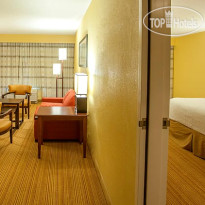 Courtyard Charlotte Billy Graham Parkway 