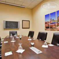 Holiday Inn Charlotte-Center City 