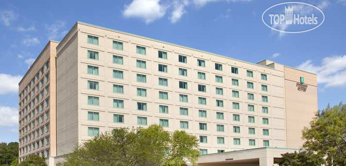 Hotelier's photos Embassy Suites Raleigh - Durham Research Triangle 3*