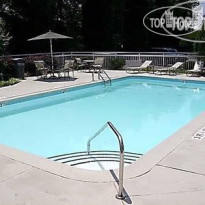 Econo Lodge & Suites Charlotte 