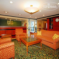 Econo Lodge & Suites Charlotte 