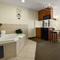 Microtel Inn & Suites by Wyndham Cherokee 