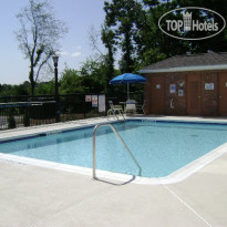 Holiday Inn Express Hotel & Suites Greensboro - Airport Area