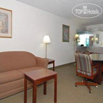 Quality Inn & Suites Hendersonville 