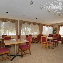 Econo Lodge & Suites near Greensboro 