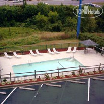 Holiday Inn Express Greensboro-(I-40 at Wendover) 