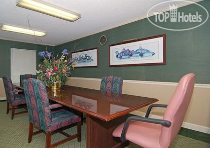 New photos from tourists Econo Lodge & Suites Lake Norman 2*