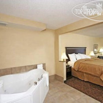 Comfort Suites Four Seasons 