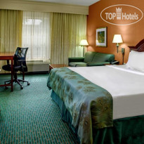 Courtyard Chapel Hill 