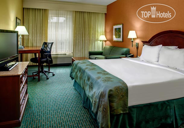 New photos from tourists Courtyard Chapel Hill 3*