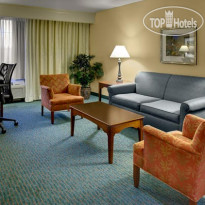 Courtyard Chapel Hill 