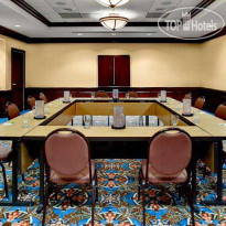 Courtyard Chapel Hill 