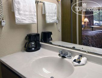 New photos from tourists Travelodge Greenville 2*