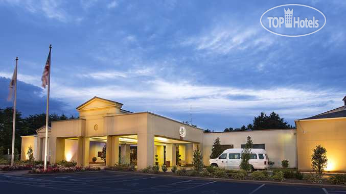 Hotel photo DoubleTree by Hilton Hotel Charlotte Airport 3*