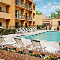 Courtyard Greensboro 