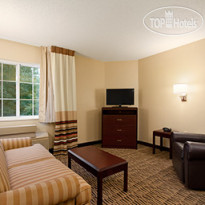 Hawthorn Suites by Wyndham Greensboro 