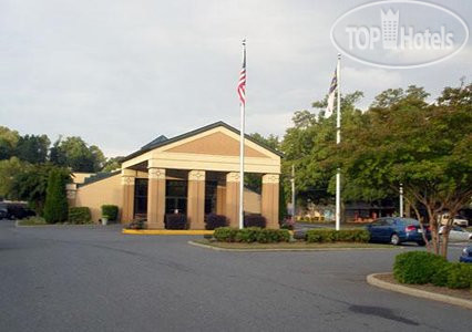 Hotelier's photos Econo Lodge Inn & Suites Charlotte 2*