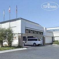 Ramada Charlotte Airport Hotel & Conference Center 