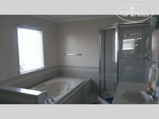 New photos from tourists Fin N Feather Waterside Inn by Kees Vacations 3*