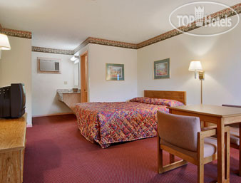 New photos from tourists Super 8 Jonesville Elkin Area 2*