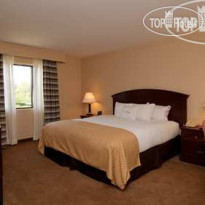 DoubleTree Suites by Hilton Charlotte SouthPark 