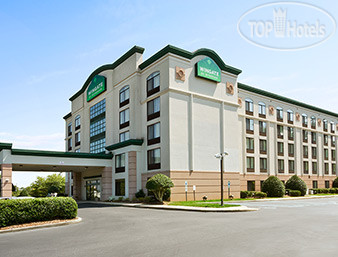 Hotelier's photos Wingate by Wyndham Greensboro 2*