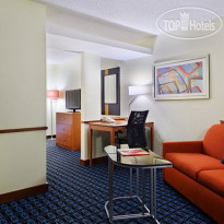 Fairfield Inn & Suites by Marriott Charlotte Arrowood 