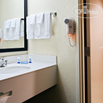 Fairfield Inn & Suites by Marriott Charlotte Arrowood 