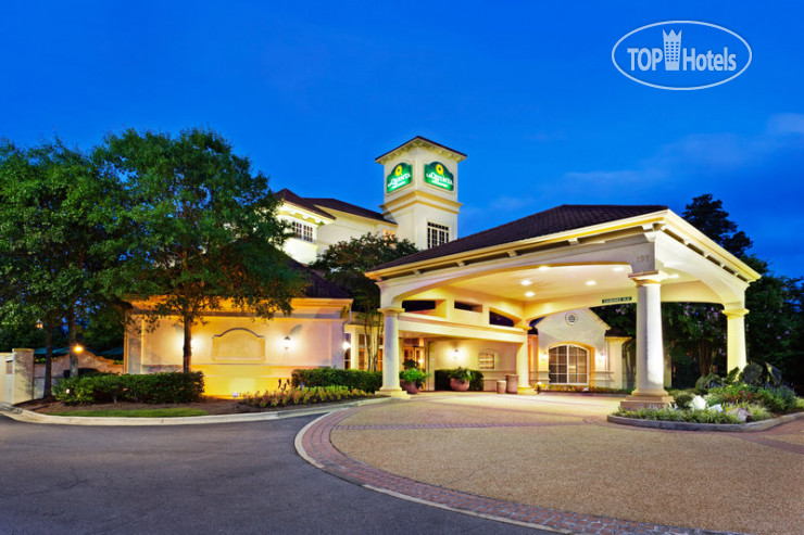 Hotelier's photos La Quinta Inn & Suites Raleigh Cary 3*