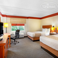 La Quinta Inn & Suites Raleigh Cary