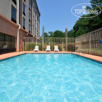 Best Western Plus Hotel & Suites Airport South